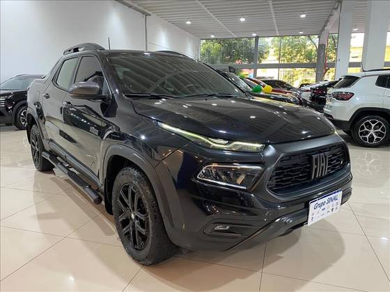 FIAT TORO 2.0 16V TURBO DIESEL ULTRA 4WD AT9 FIAT TORO 2.0 16V TURBO DIESEL ULTRA 4WD AT9